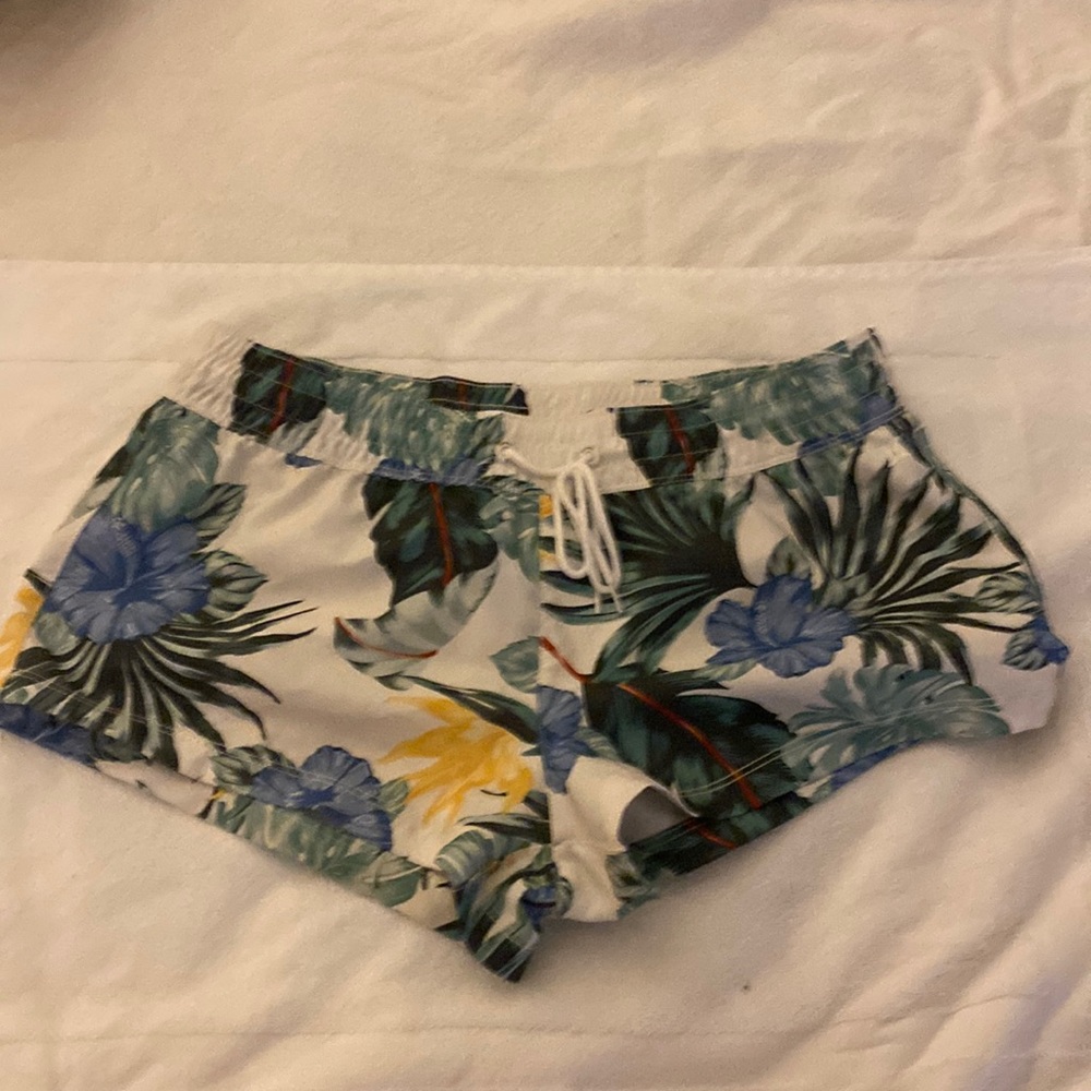 Hurley shorts
